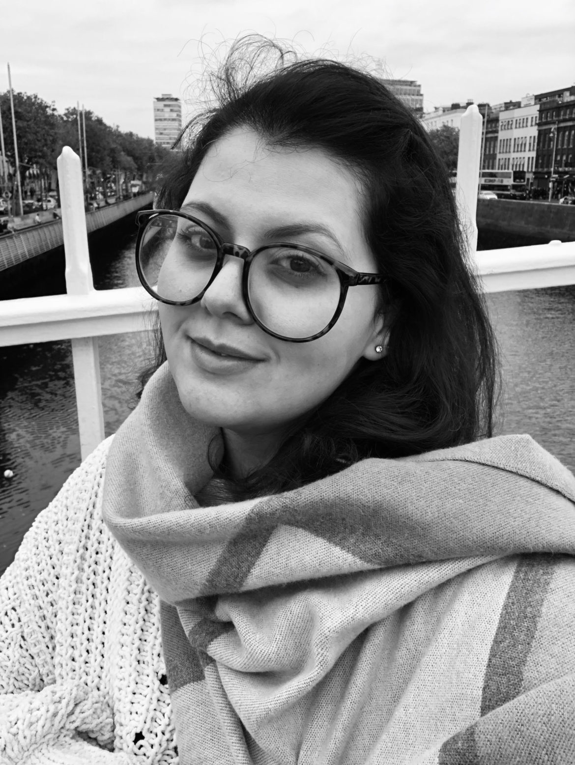 Quem somos nós – Karoline Cruvinel